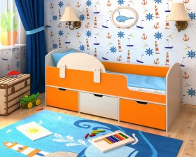 Кровать Малыш-мини с бортиком Дуб молочный/Оранжевый в Нерюнгри - neryungri.katalogmebeli.com | фото 1