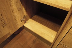 Шкаф для белья «Пилигрим» (Дуб Каньон светлый, Фон серый) в Нерюнгри - neryungri.katalogmebeli.com | фото 5